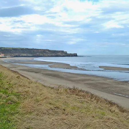 Holiday home Gunpowder House Mickleby