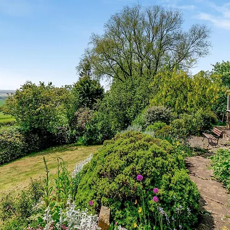Holiday home Gunpowder House Mickleby